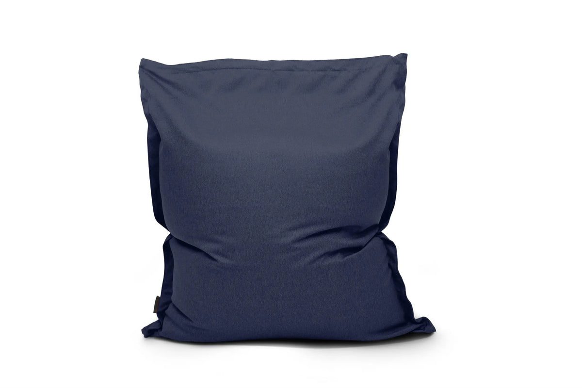 Klassisk saccosäck navy designad för komfort och avkoppling, perfekt för alla åldrar.