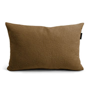 Dekorationskudde teddy 65x45cm Camel i mjukt teddy tyg för komfort och stil.