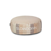 Midi 20 golvkudde Cape med tryck 60x60x20cm SLOWDOWN