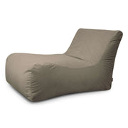 Taupe Lounge 100 sittsäck fåtölj med bred rygg och bekväm design för avkoppling.