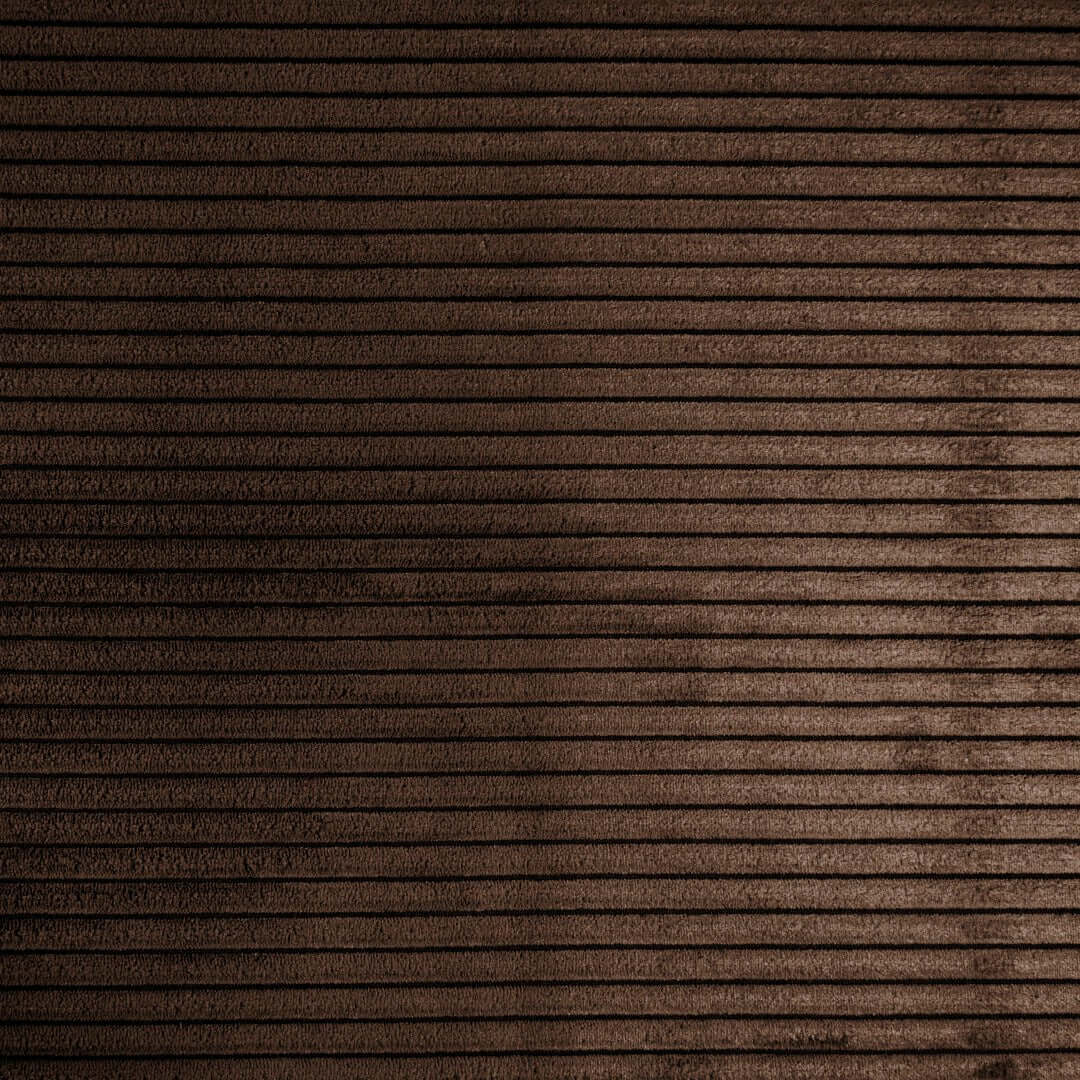 Mörkbrun ribbad fåtölj i sammetsliknande tyg, Lounge 100 Waves Chocolate.