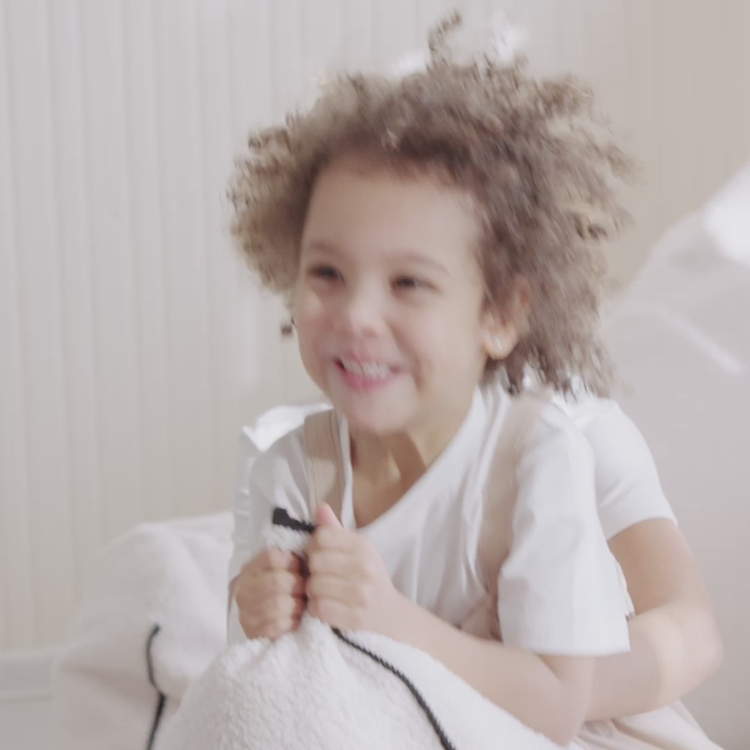 Ladda video: Fåtölj barn Clip Clap 90 Teddy Camel